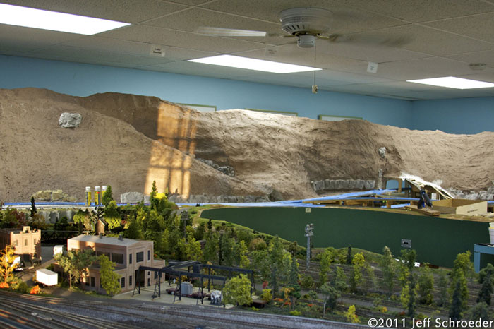 A bigger view of the mountain A bigger view of the mountain